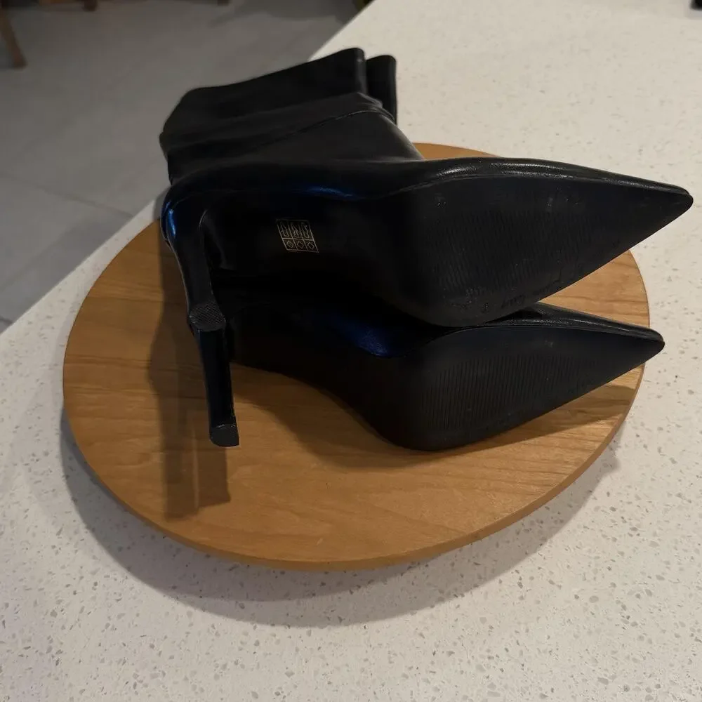 Femme Los Angeles 9 The Soho Boots in Nero Knee High Leather Pointed Stiletto